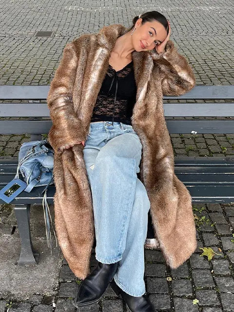 Przeczucik długi zimowy z miękką teksturą i klasycznym krojem dla kobiet | Idealny na zimne dni