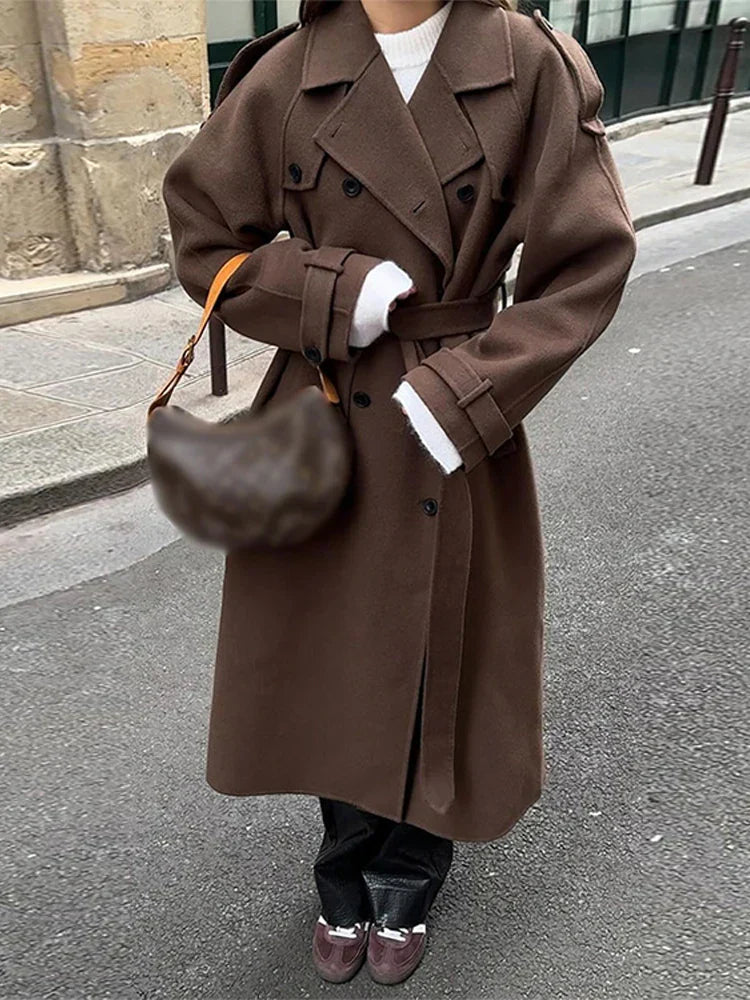 Długi płaszcz z kołnierzem odwracanym, paskiem i podwójnym zapięciem dla kobiet | Idealny na jesień i zimę