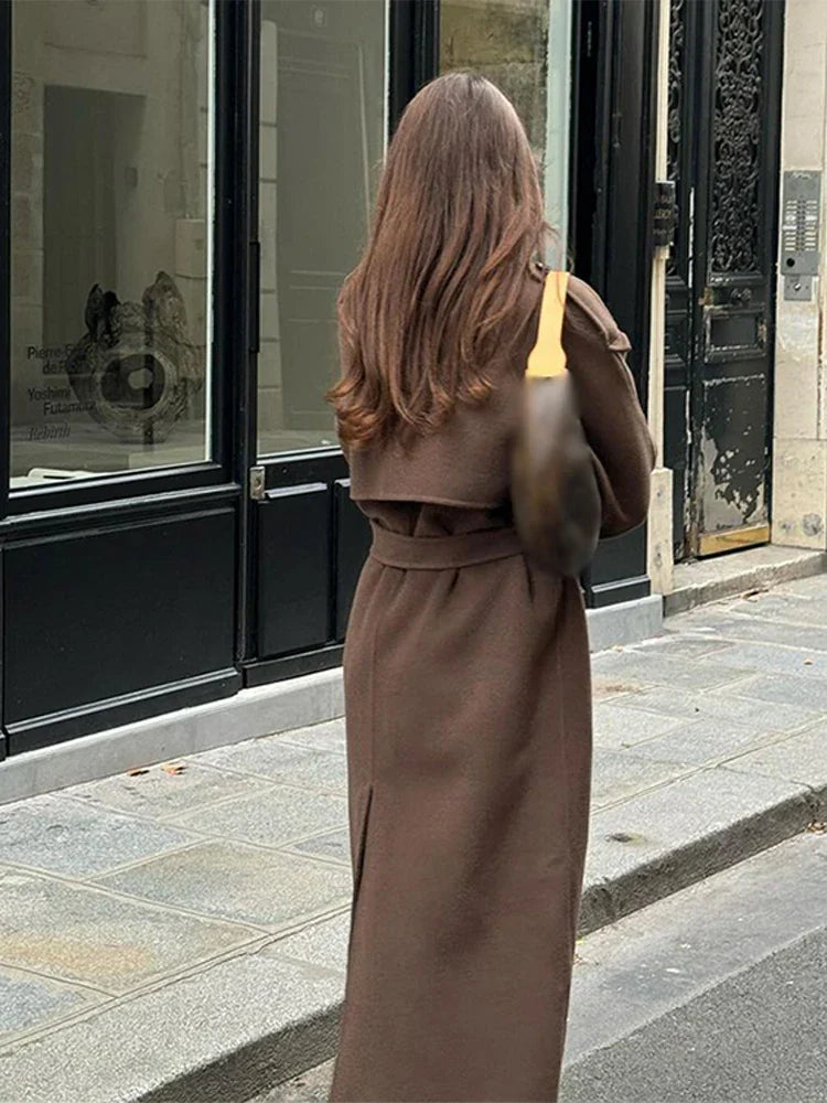 Długi płaszcz z kołnierzem odwracanym, paskiem i podwójnym zapięciem dla kobiet | Idealny na jesień i zimę